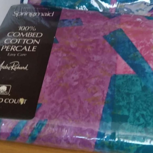 Springmaid King Size bed sheet and bed skirt - Picture 2 of 2